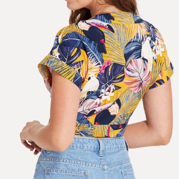 Summer fun top! - Picture 7 of 7